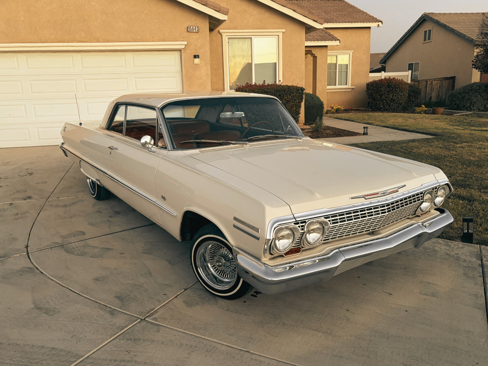 Chevy Impala Hardtop (White)